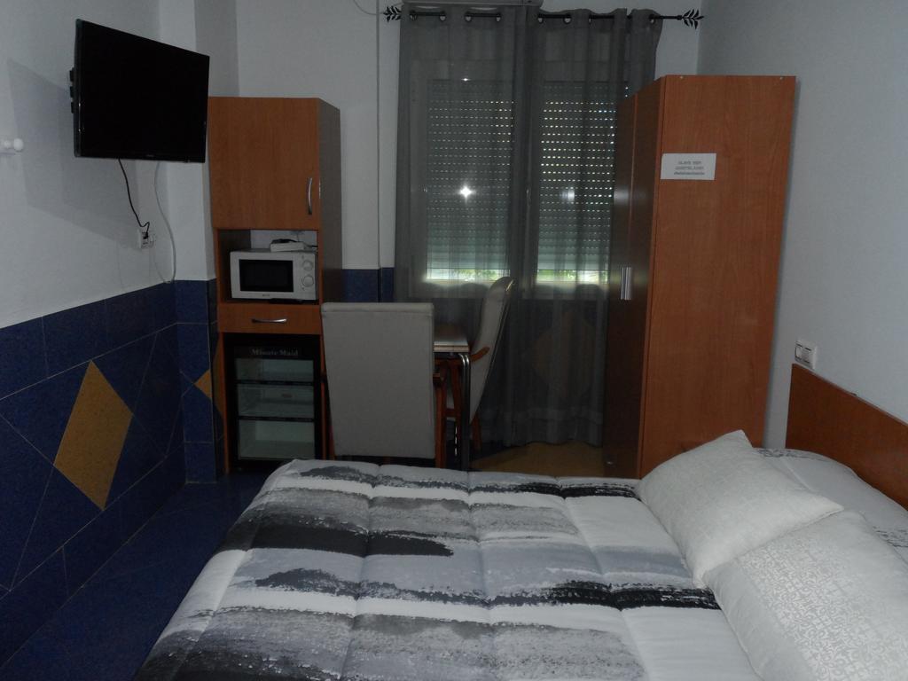 Hostal Via Del Caminante Мадригалехо Экстерьер фото