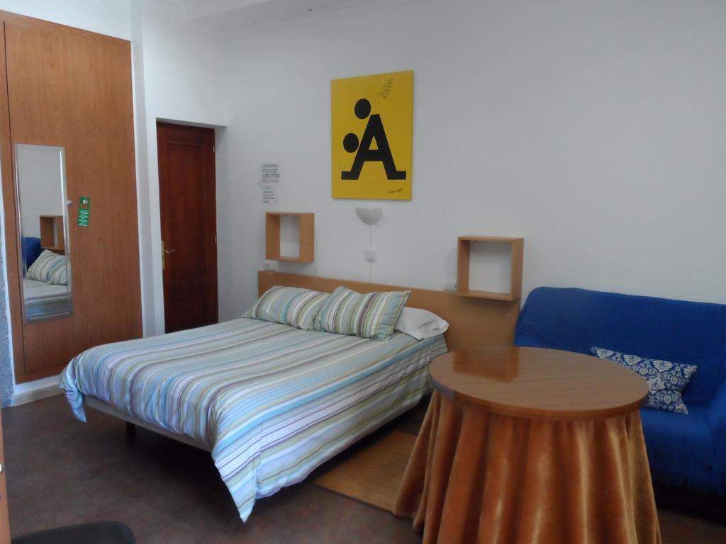 Hostal Via Del Caminante Мадригалехо Экстерьер фото