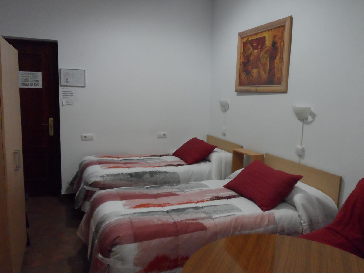 Hostal Via Del Caminante Мадригалехо Экстерьер фото